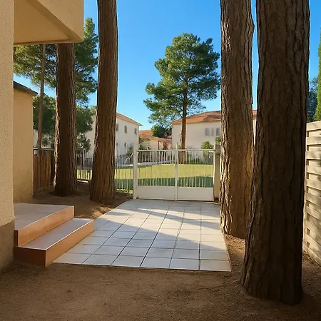 T2 Climatisé Avec Jardin Proche - Fr-1-732-97