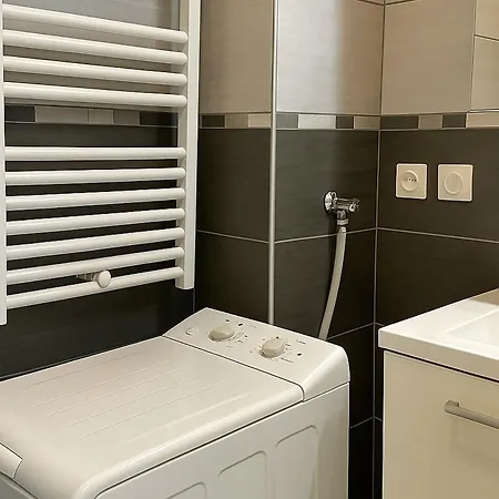 Apartment T2 Climatise Avec Jardin Proche - Fr-1-732-97