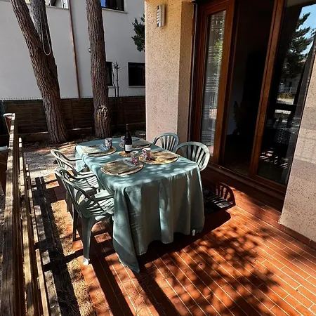 T2 Climatise Avec Jardin Proche - Fr-1-732-97 *